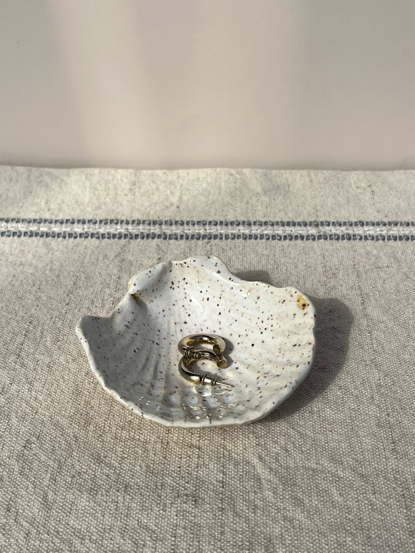 Seashell Ring Holder