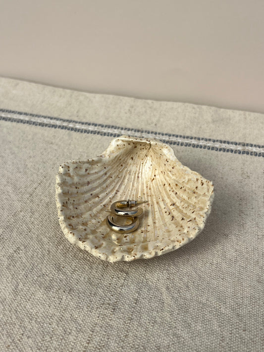 Seashell Ring Holder
