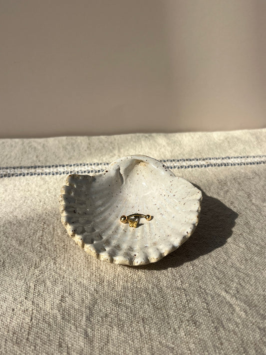 Seashell Ring Holder