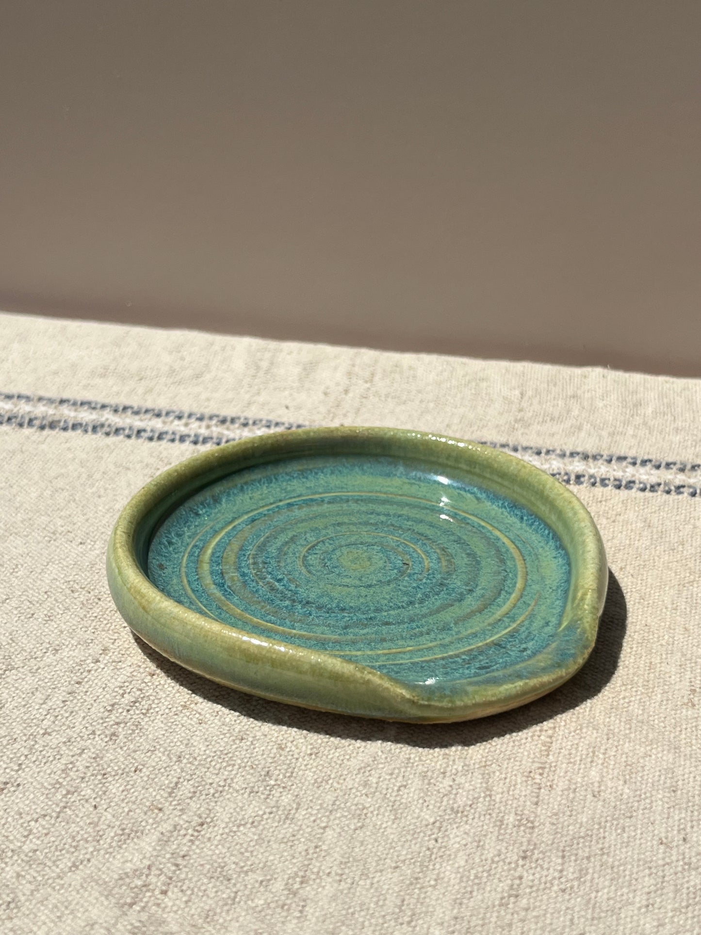 Seamist Spiral Spoon Rest